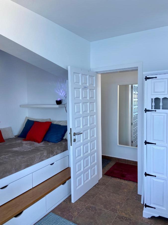 Villa Oasis La Paz - Pelinor Studio - Adults Only Пуэрто-де-ла-Крус Экстерьер фото